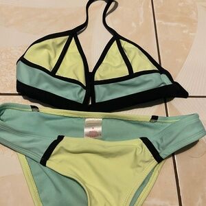 X Hlararion swimsuit !